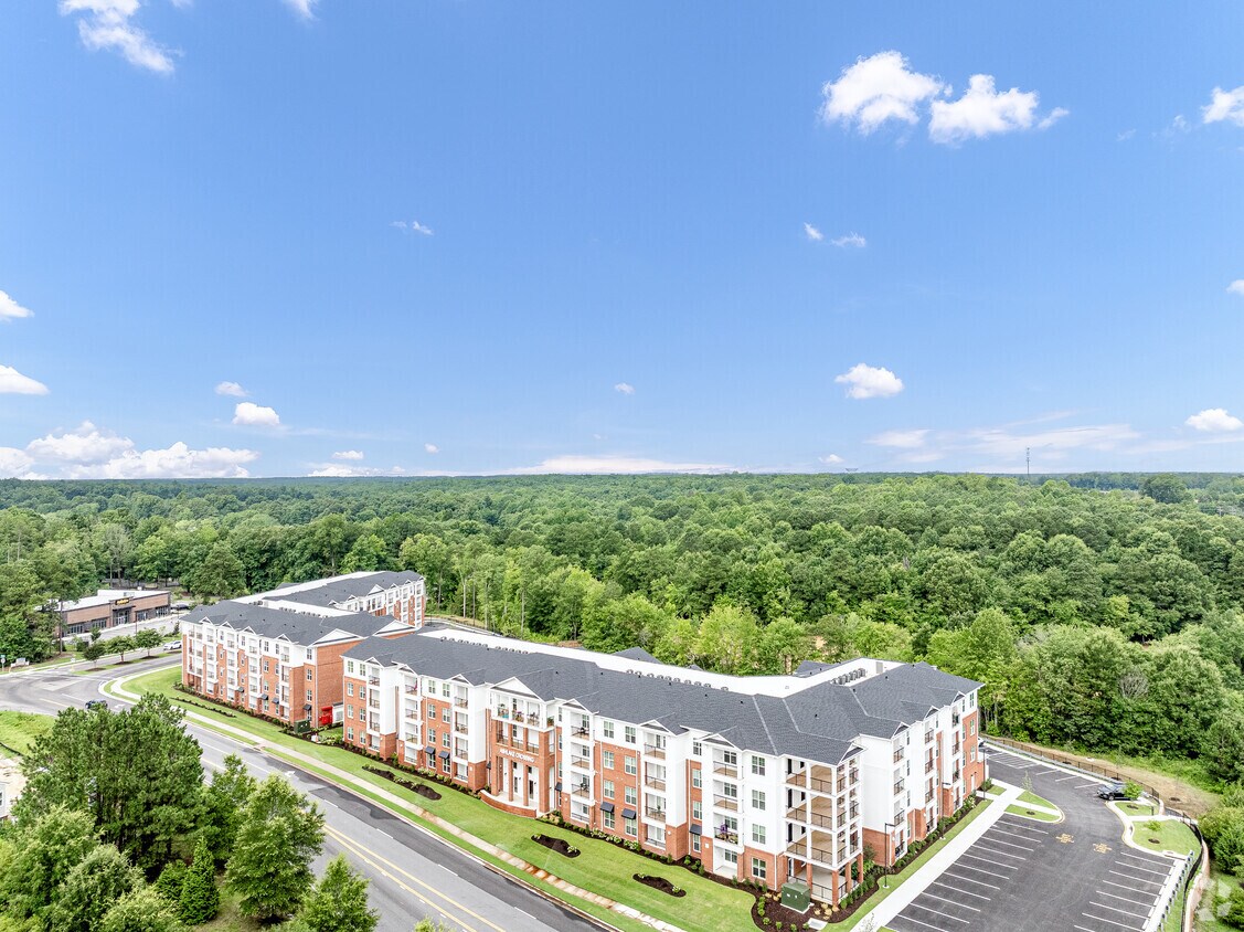 Foto principal - Ashlake Crossings Apartments 55+ Community