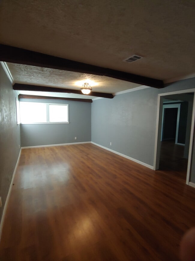 Foto del edificio - 280 Morris Dr