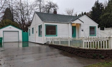 Building Photo - 1720 Thurston Ave NE