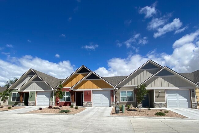 Foto del edificio - 2466 Klondike Ln