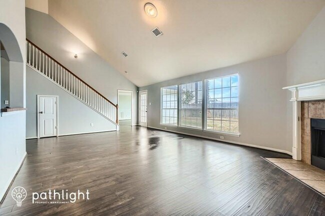 Foto del edificio - 2002 Haven Springs Ln