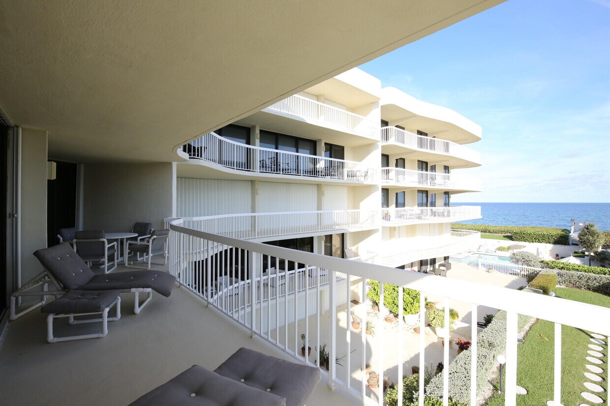 Primary Photo - 3300 S Ocean Blvd