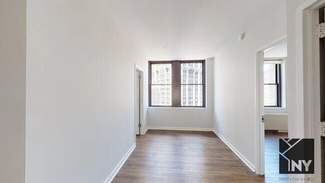 Building Photo - Your new home nestled between Tribeca & FI...