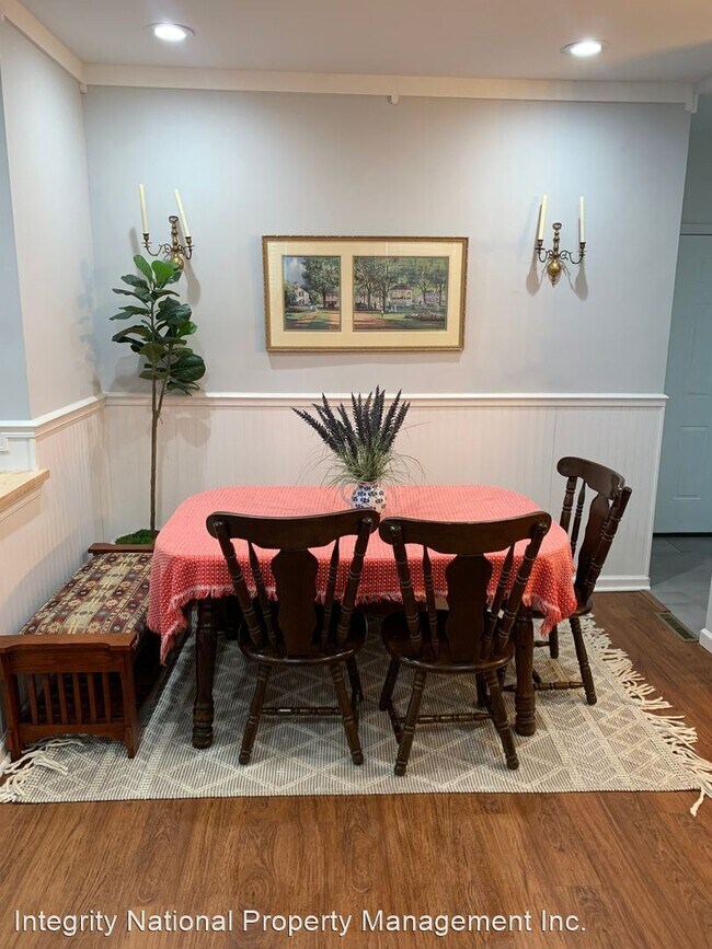 Foto del edificio - 3 br, 1.5 bath House - 130 Oneil St,