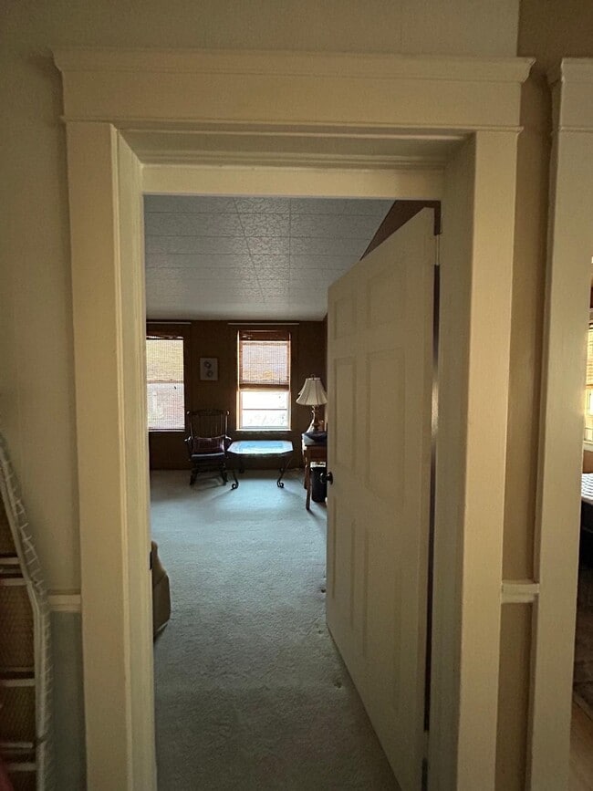 Building Photo - 2092 Murray Hill Rd