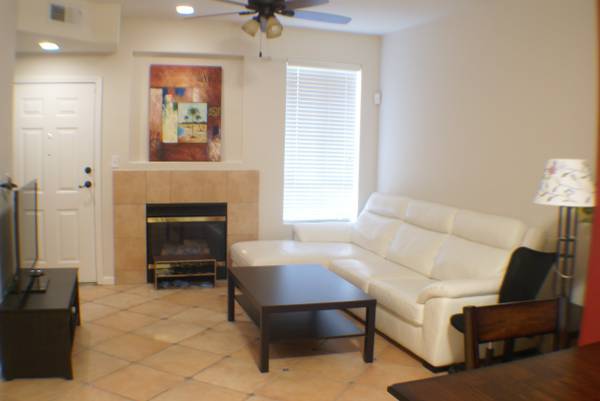 Building Photo - 458 Marble Arch Ave