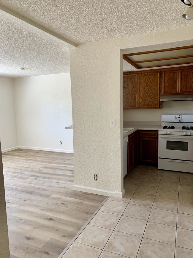 Building Photo - 3549 Reynard Way