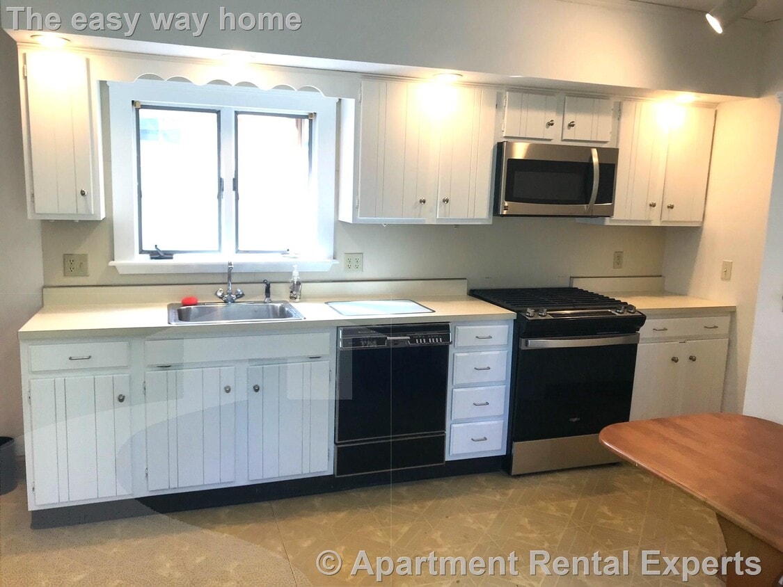 Photo - 80 Curtis St