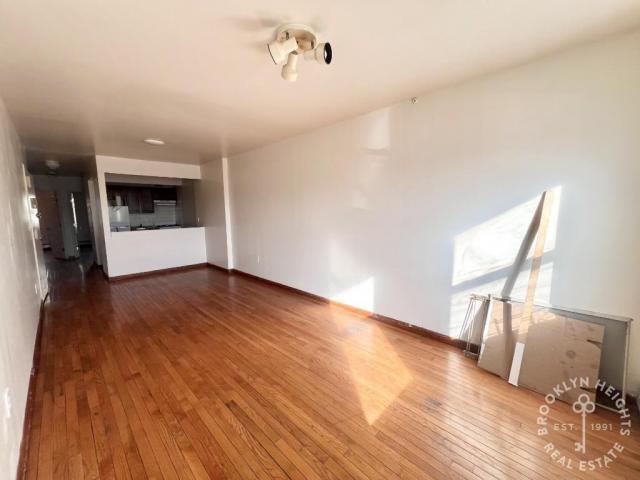 Foto del edificio - 2 bedroom in BROOKLYN NY 11233