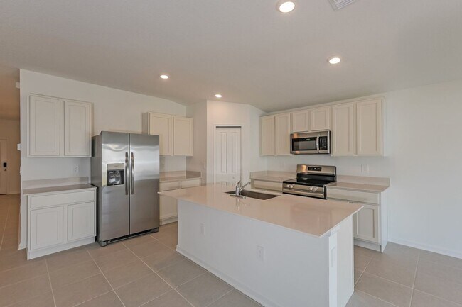 Building Photo - 2778 Pioneer Trl