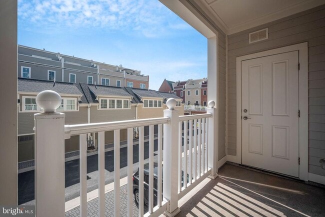 Building Photo - 2215 Richmond Hwy