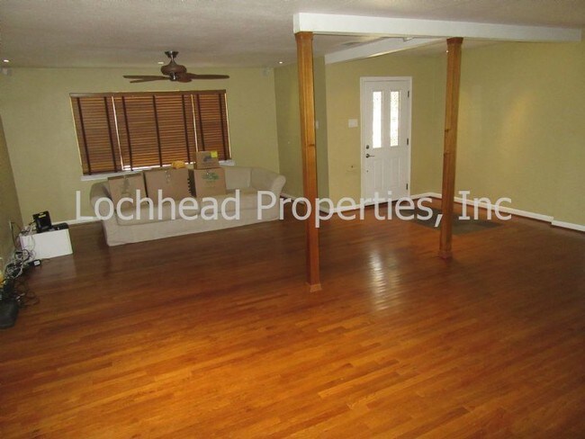 Building Photo - 8334 Banquo Dr