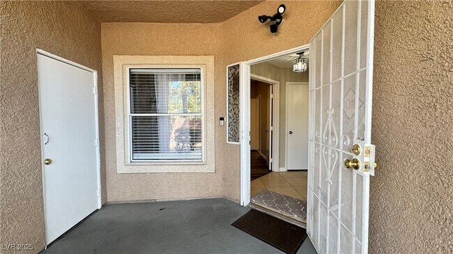 Building Photo - 5125 W Reno Ave