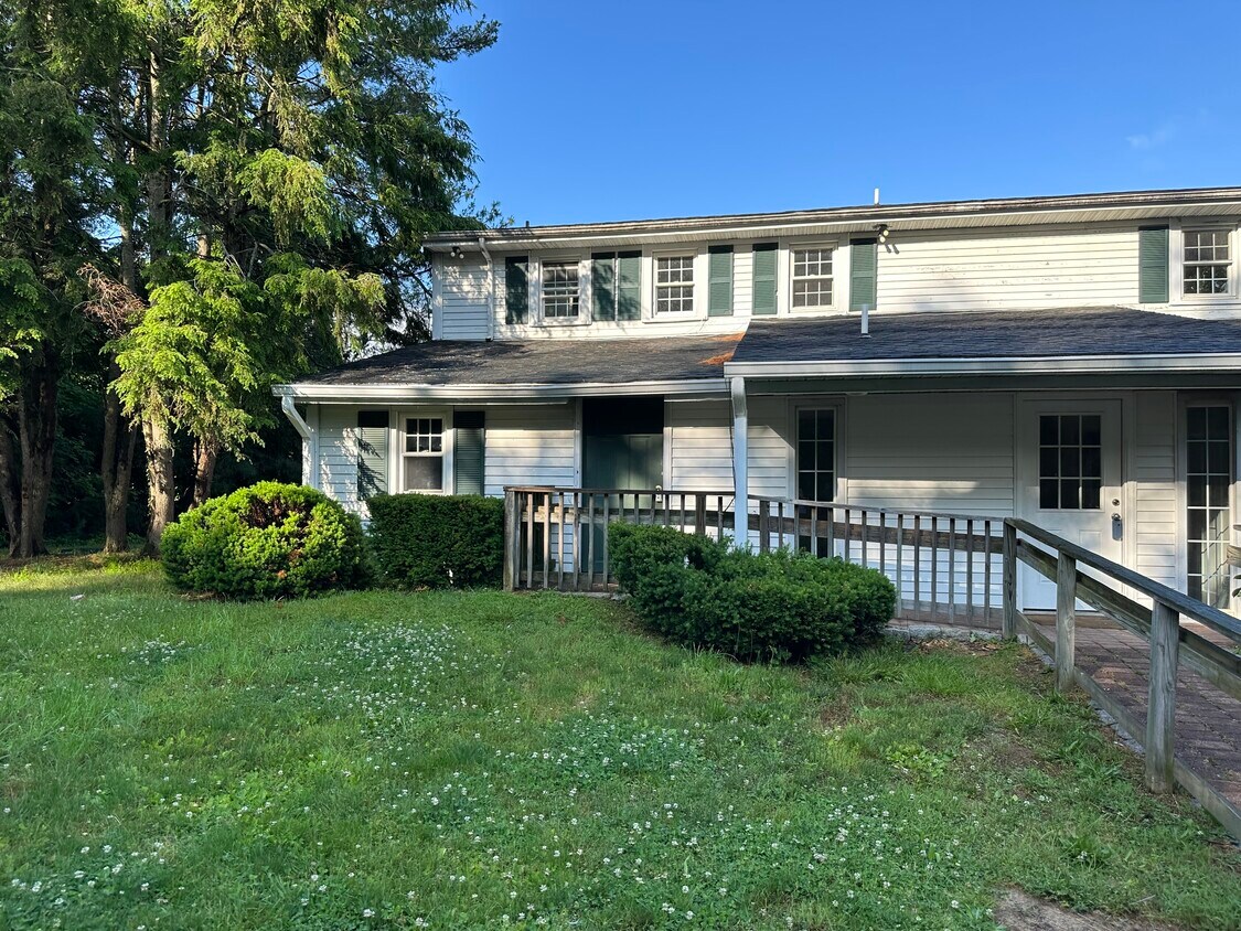 3780 Whitney Ave, Hamden, CT 06518 House Rental in Hamden, CT