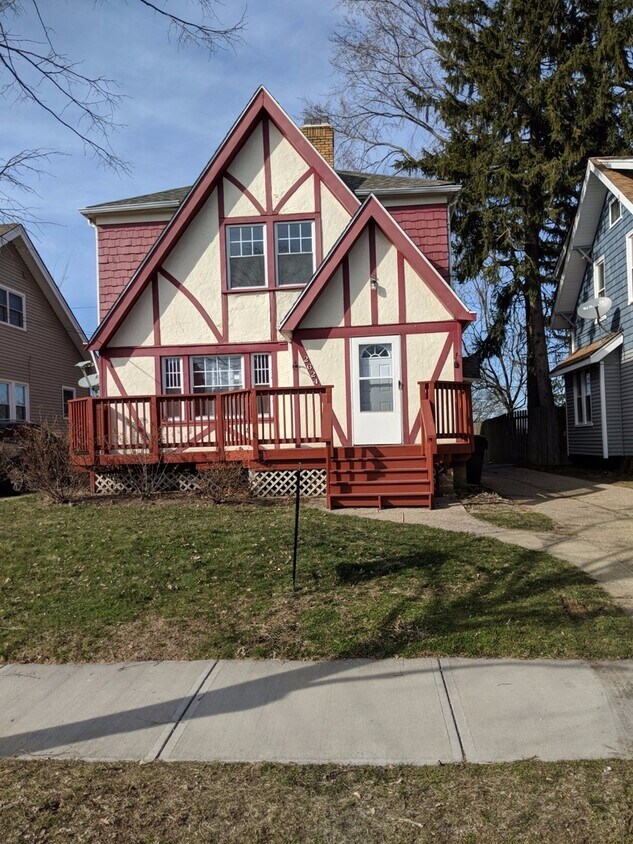 Foto principal - 2624 Portman Ave