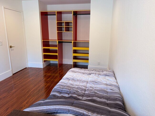 Foto del edificio - 10266 Lake Summit Dr