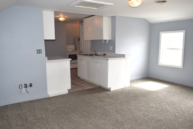 Foto del edificio - 312 1st Ave SE