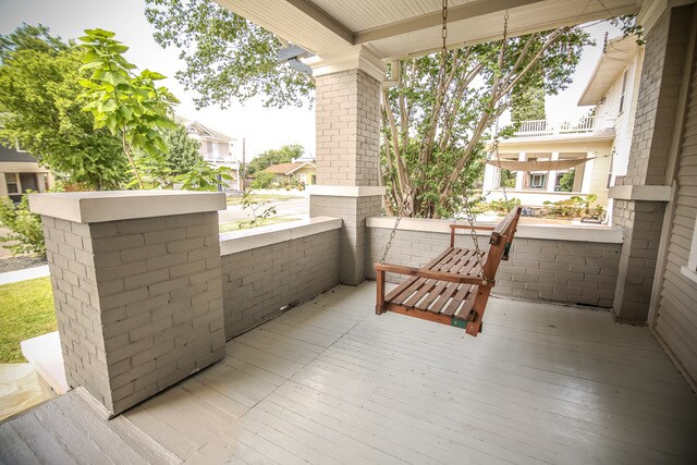 Photo - 1037 W Craig Pl House