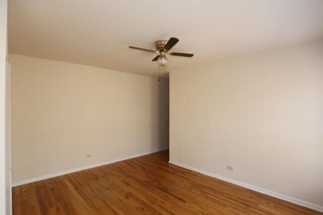 Foto del edificio - 838 W Cornelia Ave