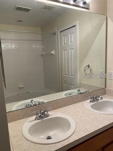 Building Photo - 2060 Cypress Bay Blvd