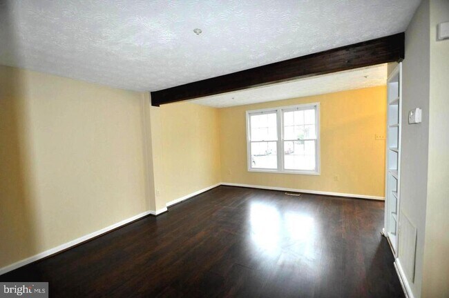 Building Photo - 11523 Big Creek Dr