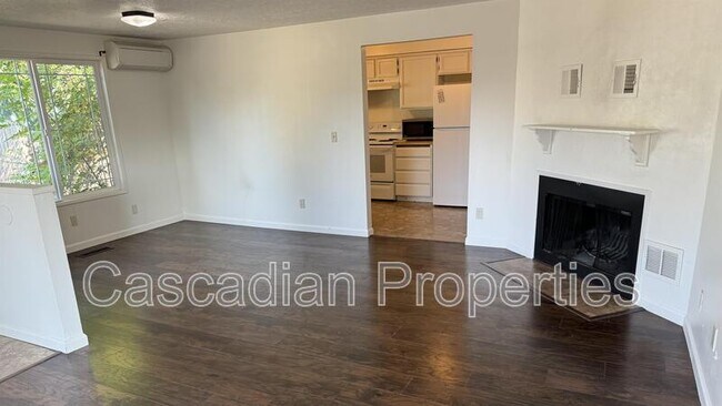 Building Photo - 1565 Fircrest Ct SE
