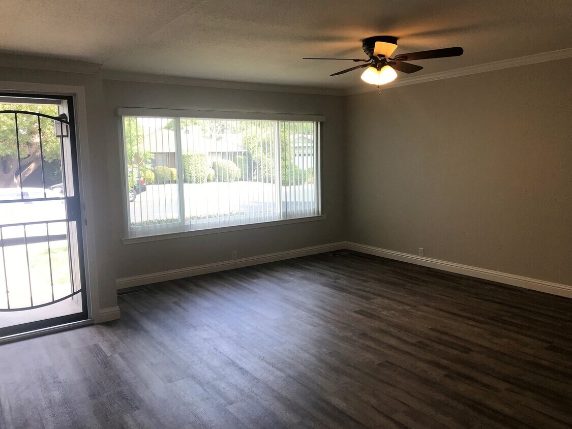Primary Photo - BEAUTIFUL REMODELED CORNER DUPLEX WITH GAR...