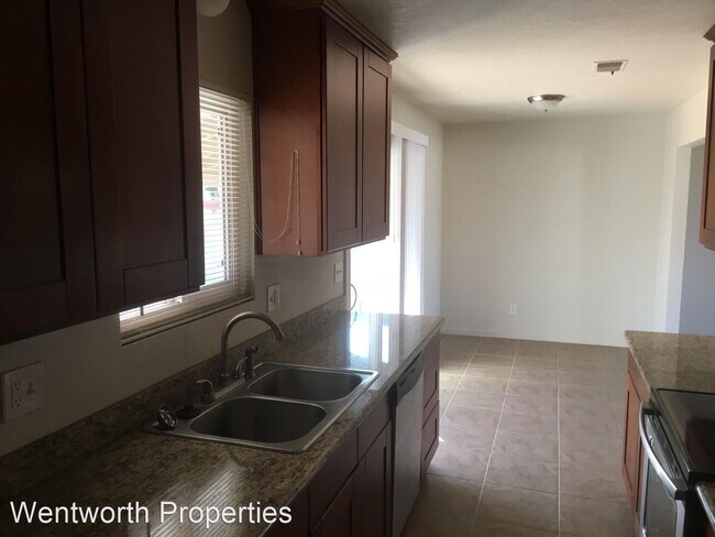 Foto del edificio - 3 br, 2 bath House - 816 Ralph Ave