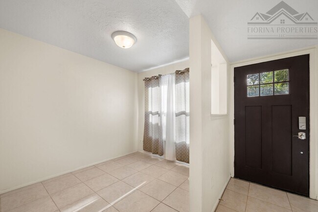 Building Photo - 3161 Plaza Blanca