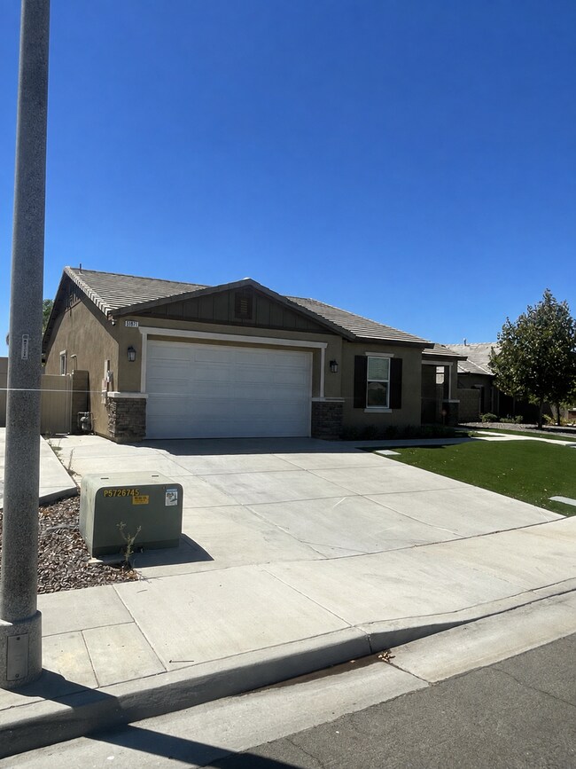 Foto del edificio - 31871 Eaton Ln