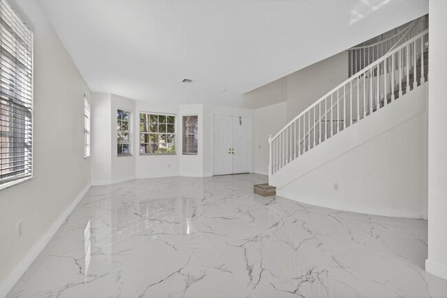 Foto del edificio - 2089 Reston Cir