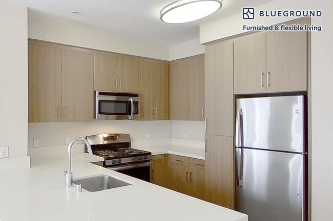 Foto del edificio - 701 Breeze Hill Rd