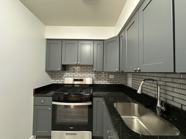 Foto del edificio - 1523 W Morse Ave