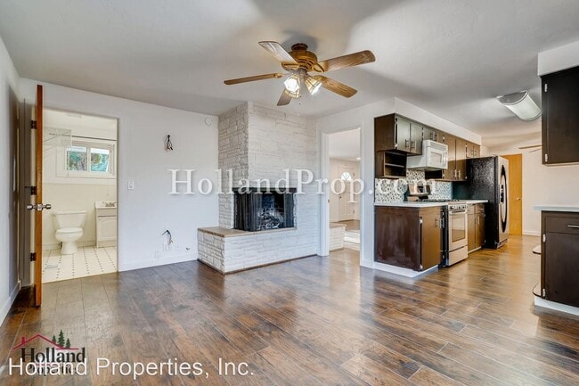 Building Photo - 3 br, 1.5 bath House - 19870 SW Walquin Ct
