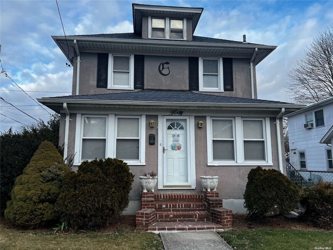 Primary Photo - 40 Central Ave