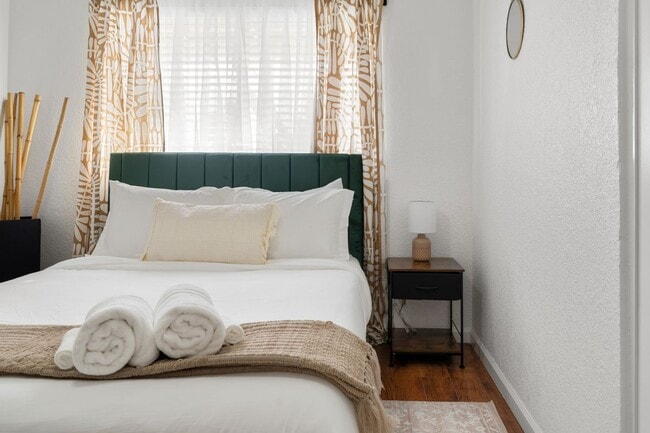 Building Photo - 10609 Olson Dr