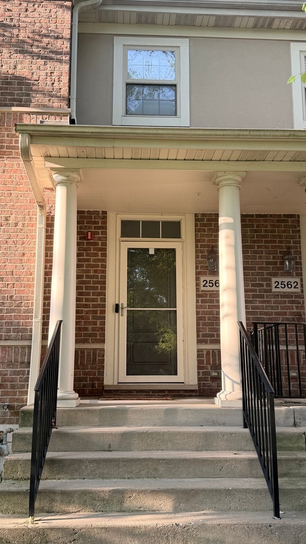 Building Photo - 2564 Waterbury Ln