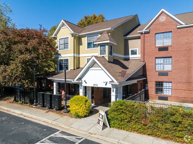 Building Photo - Flats at 87Ten