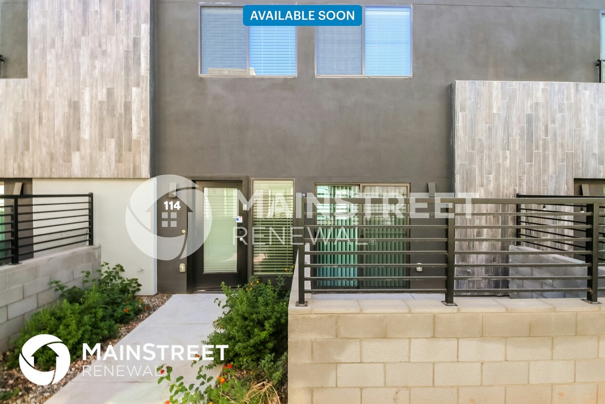 Primary Photo - 1119 S Stapley Dr