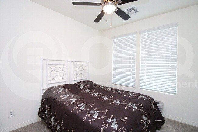Foto del edificio - 4311 E Mesquite St