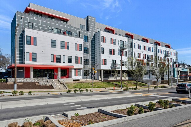 Foto del edificio - 1900 12th Ave S