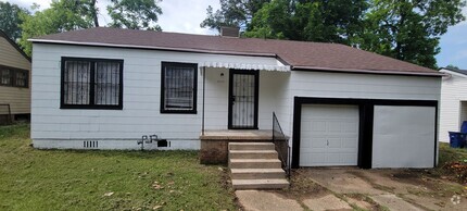 Building Photo - 3633 W College St