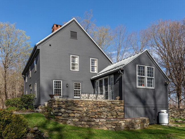 Building Photo - 111 Todd Hill Rd