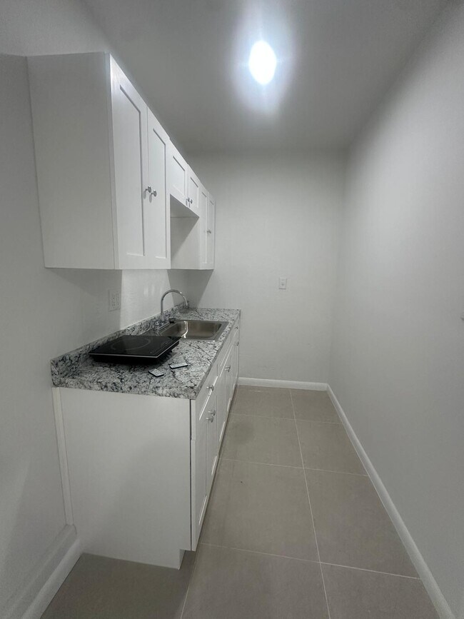 Foto del edificio - 14321 SW 75th Ct