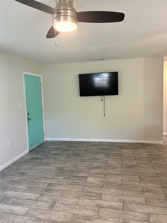 Foto del edificio - 618 4th Ave NE