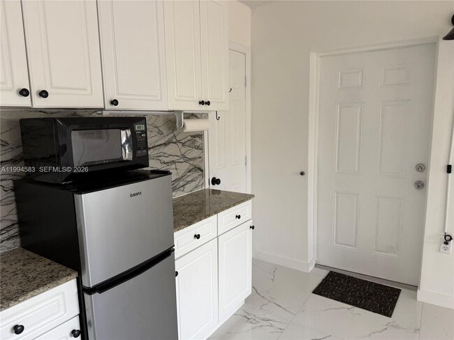 Foto del edificio - 1230 North Dr