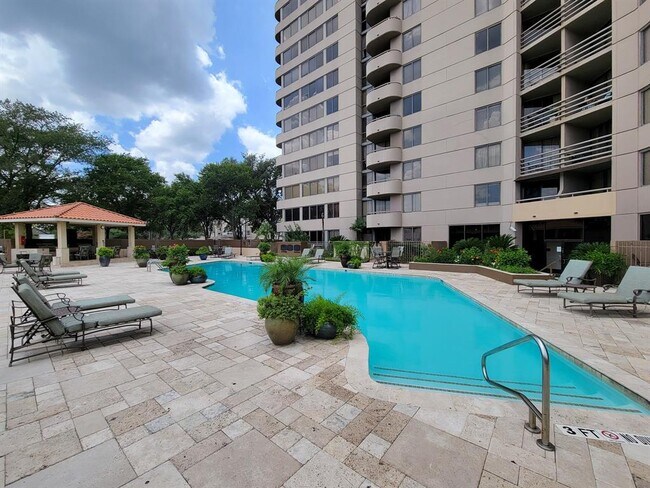 Foto del edificio - 3525 Sage Rd