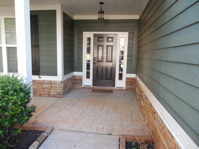 Foto del edificio - 812 Herrington Dr