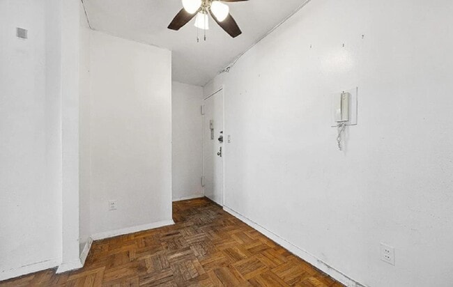 Building Photo - 3131 Grand Concourse