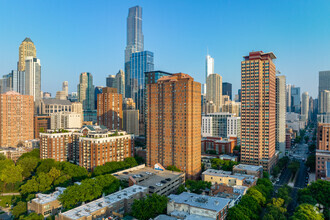 Building Photo - 100 West Chestnut Apartments
